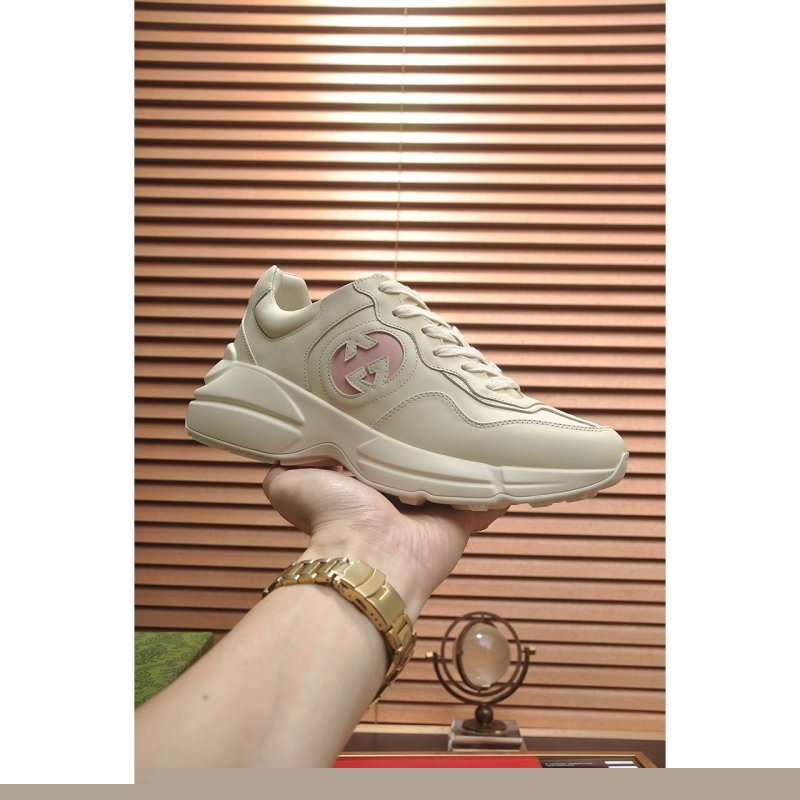 G*u*i casual shoes